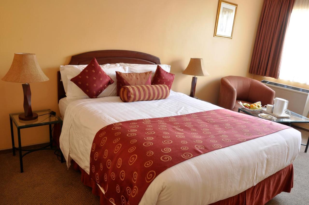 Crossroads Hotel Lilongwe Exterior foto