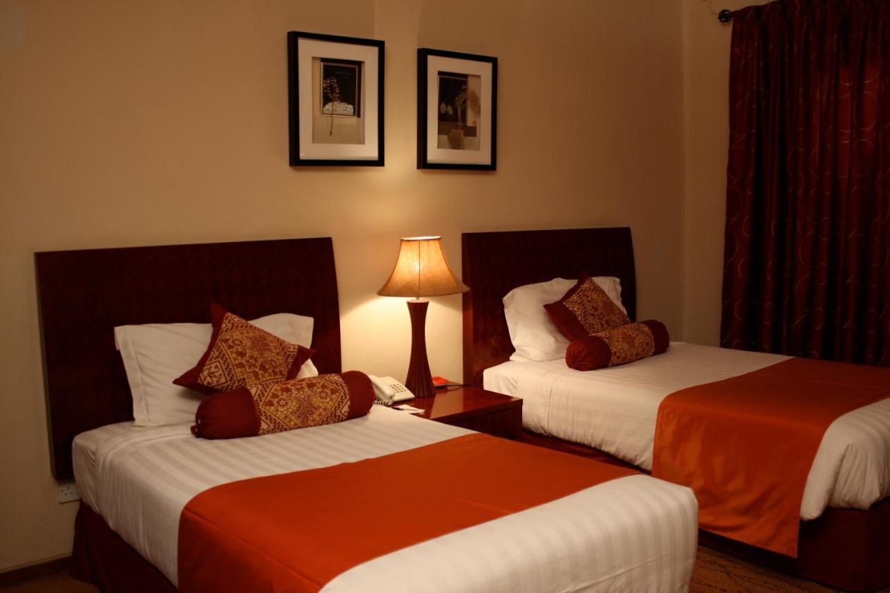 Crossroads Hotel Lilongwe Exterior foto